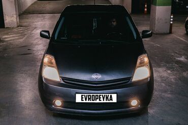 prius teker: Toyota Prius: 1.5 l | 2006 il Hetçbek