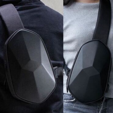 брелок для ключей от машины: Сумка/ барсетка, покупали в Дубаи за 4500, цвет черный, фото и видео