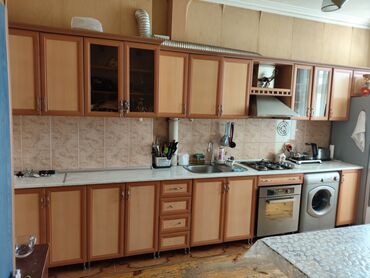 2ci el metbex mebel: Metbex mebeli 4m olcude 300azn. Uzerinde hecne verilmir. Unvan