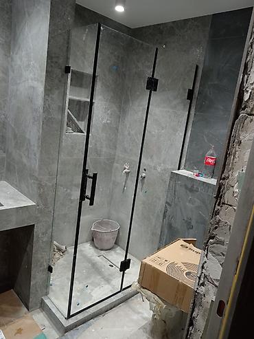 Duş kabinaları, arakəsmələr: Arakəsmə, Künc üçün — 8