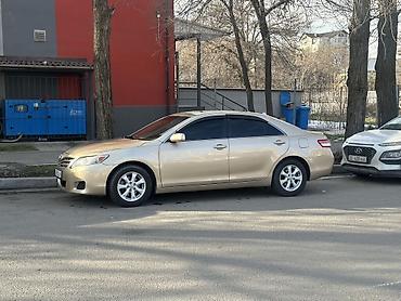 Toyota: Toyota Camry: 2010 г., 2.5 л, Типтроник, Бензин, Седан — 2