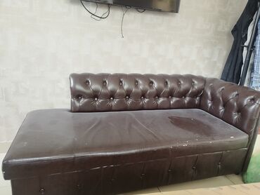 продажа бу диванов: Кушетка диван, түсү - Күрөң, Колдонулган