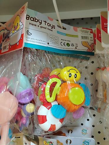 фирменные погремушки: Набор погремушек Baby Toys для малышей 3+ Описание: - Яркие — 1