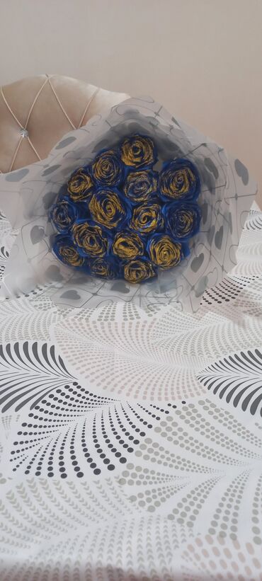 подарок на 14 февраля девушке: Məhsul: Dekorativ gül buketləri