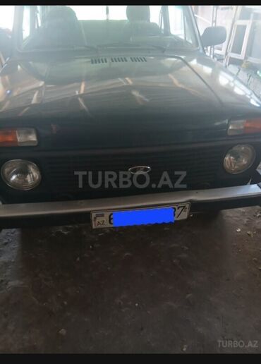 VAZ (LADA): VAZ Lada Niva 4x4 – klassik ofroud SUV Texniki xüsusiyyətlər: - Tam — 5