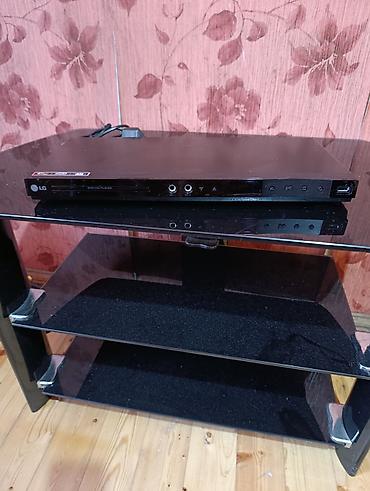 aparat internet pe televizor: TV və audio-video qurğuları dəsti Tərkib: - Newtech rəqəmsal TV — 4