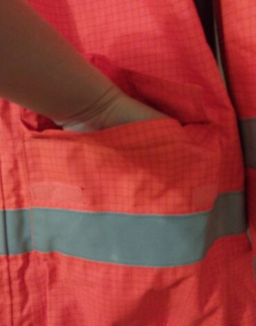 Digər kişi geyimləri: Uniforma. Kutka.az işlenmiş.sökuyu yoxdur.(Razmer:M-48)Qalındı. Su — 18