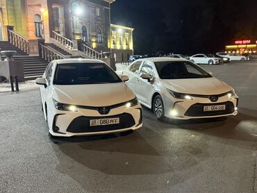 Toyota: Toyota Corolla: 2019 г., 1.2 л, Вариатор, Бензин, Седан — 4