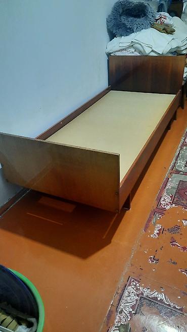 bunk bed: Односпальная кровать, Б/у, Каркас без матраса, длина - 195 см — 1
