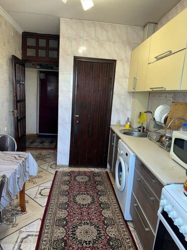 купить квартиру без посредников от хозяина: 2 бөлмө, Менчик ээси, Чогуу жашоосу жок, Толугу менен эмереги бар