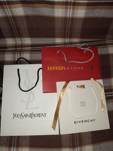 Hədiyyə bağlamaları: Hədiyyə paketi, Yeni, Ünvandan götürmə — 10