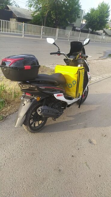 Скутеры: Макси скутер Yamaha, 150 куб. см, Бензин, Новый
