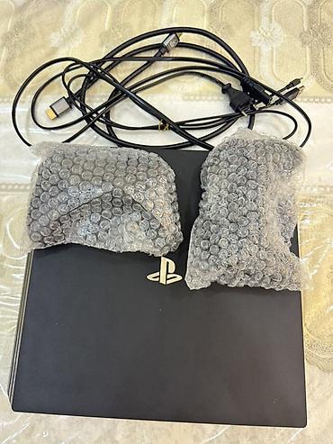Ps 4 Pro 1 Tb Yaddaş. Satılır 2026 Mayın axırı alınıb səliqəli