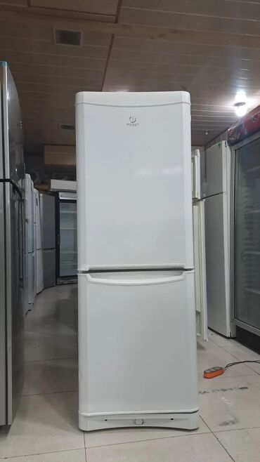 Soyuducular: İşlənmiş 2 qapılı Soyuducu Satılır
