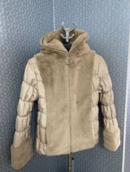 женские зимние куртки бишкек: Пуховик, По колено, С мехом, M