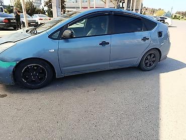 toyota r18: Toyota Prius (II nəsil) hibrid hetçbek - Kuzov: 5 qapılı hetçbek — 4