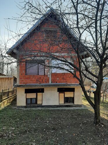 topola kuce na prodaju: 170 sq. m, 2 bedroom