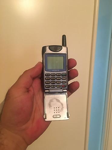 nokia e73: Nokia 1, < 2 GB Memory Capacity, rəng - Gümüşü, Düyməli — 2