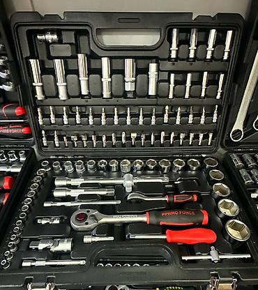 Наборы инструментов: Набор инструментов, Force — 18