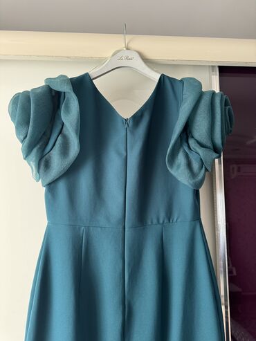 Вечерние платья: Вечерние платья — 6