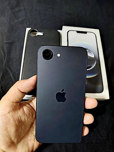 айфон 16е: IPhone 16e, 128 ГБ, черный цвет. Смартфон Apple в компактном — 1