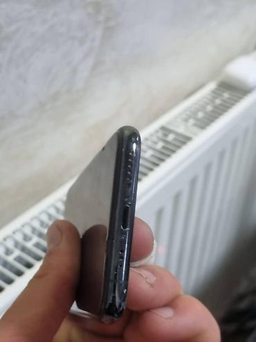 google p: IPhone 11 Pro, Б/у, 256 ГБ, Alpine Green, Чехол — 4