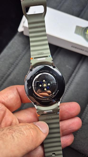 qadim: Samsung Galaxy Watch7 (44 mm) ağıllı saat Xüsusiyyətlər: - Korpus: 44 — 4
