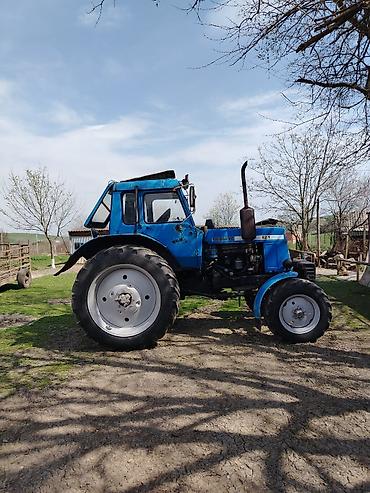 Traktorlar: MTZ 82.1 “Belarus” traktor - Rəng: mavi, kabinalı - Ön təkər ölçüsü — 7