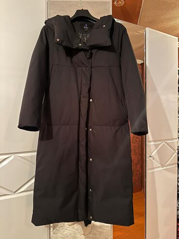 зимние женские куртки купить бишкек: Пуховик, Зима, Длинная модель, Оверсайз, S (EU 36), M (EU 38)