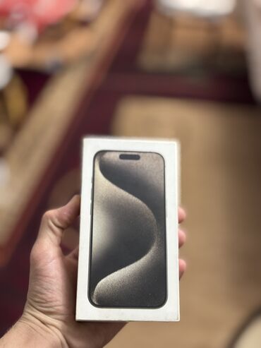 Apple iPhone: IPhone 15 Pro, 128 GB, Natural Titanium, Face ID — 14