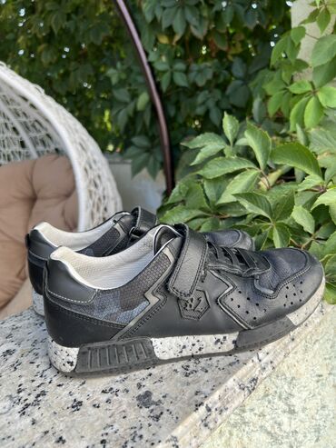обувь мужское: Школьная обувь Agents (Турция) 100% натуральная кожа, размер 35, б/у