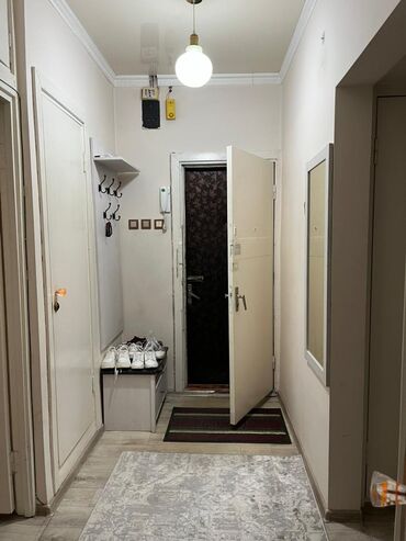 2 комнаты квартира: 1 комната, 63 м², Косметический ремонт