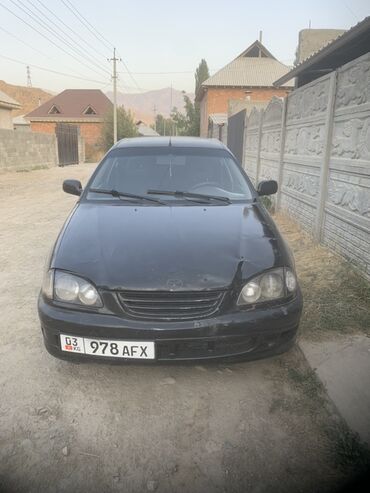 фаркоп на естима: Toyota Avensis: 1998 г., 1.6 л, Механика, Бензин, Седан