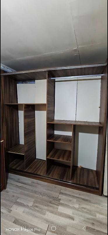 Rayhon rəngli sürgülü qapılı paltar dolabı - Material: taxta/MDF — 2