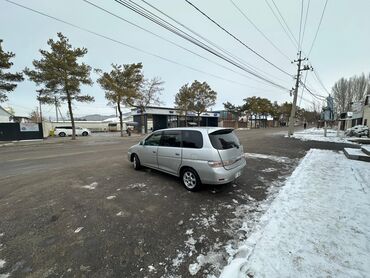 Toyota: Toyota Gaia: 2002 г., Минивэн — 9