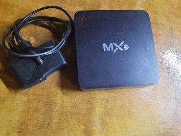 obadva za: MX9 android smart TV BOX Uredjaj ispravan sa originalnim strujnim