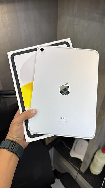 ipad 64: Планшет, Apple, память 256 ГБ, 10" - 11", 5G, Б/у, Детский цвет - Серебристый — 1