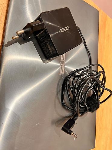 ucuz notebook: ASUS UX21 Series Ultra Slim ultrabuk - 11.6" ekran, yuxarı hissədə — 5