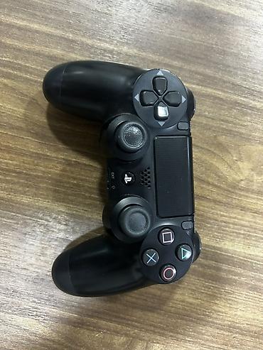 Видеоигры и приставки: Sony PlayStation 4 Slim oyun konsolu + 2 ədəd DualShock 4 oyun pultu — 3