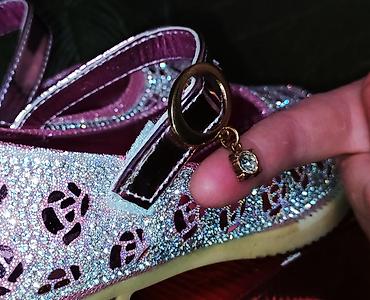 реалии: Продаю новые красивые туфельки размер-36. В реале красивее,чем на — 5