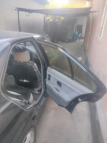 BMW: BMW 3 series: 1991 г. — 4