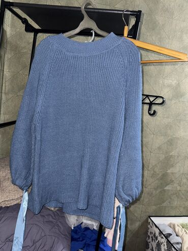 Другая женская одежда: Все что на фото продаю, цены можете сами предложить. Если заберете — 23