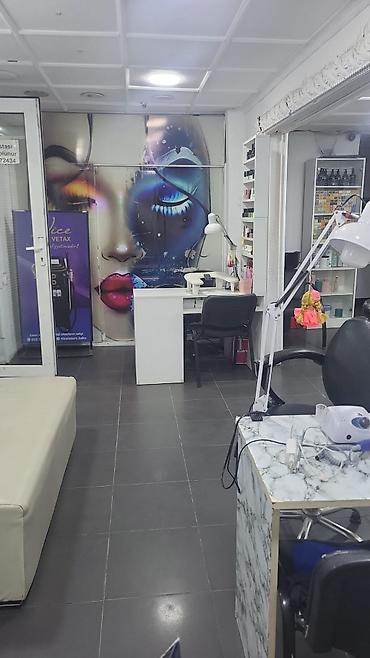 Kommersiya daşınmaz əmlakının satışı: Mülkiyyətcidən 22 ilin işlək gözəllik salonu satılır.Hazırda — 4