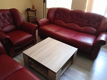 ugaone garniture u p: Garnitura za dnevnu sobu – kožni set u bordo/crvenoj boji - Sastav — 2