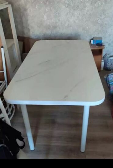 продам чеснок: Продаем стол Состояние отличное без царапин Цена 9000 Цвет белый