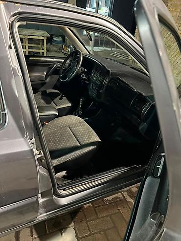 морда венто: Volkswagen Vento: 1994 г., Механика, Седан — 9