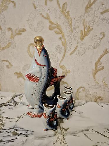 Porcelan “Balıq” sürahisi və qədəh dəsti - Material: qabartmalı