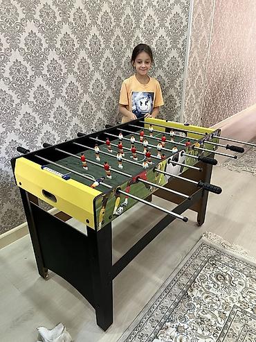 game insight: ⚽ Настольный футбол (кикер) — отличная игра для дома и семьи! 👨‍👩‍👧‍👦 — 7