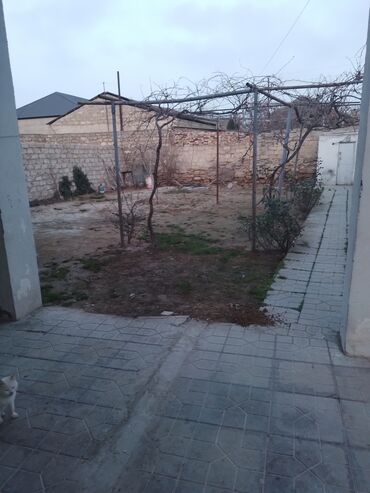 Həyət evləri və villaların satışı: Maştağa qəs. 3 otaqlı, 400 kv. m — 2