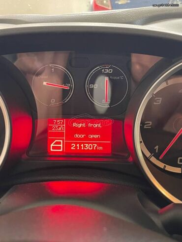 Alfa Romeo: Alfa Romeo Giulietta: 1.6 l. | 2013 έ. 211000 km. Χάτσμπακ — 8